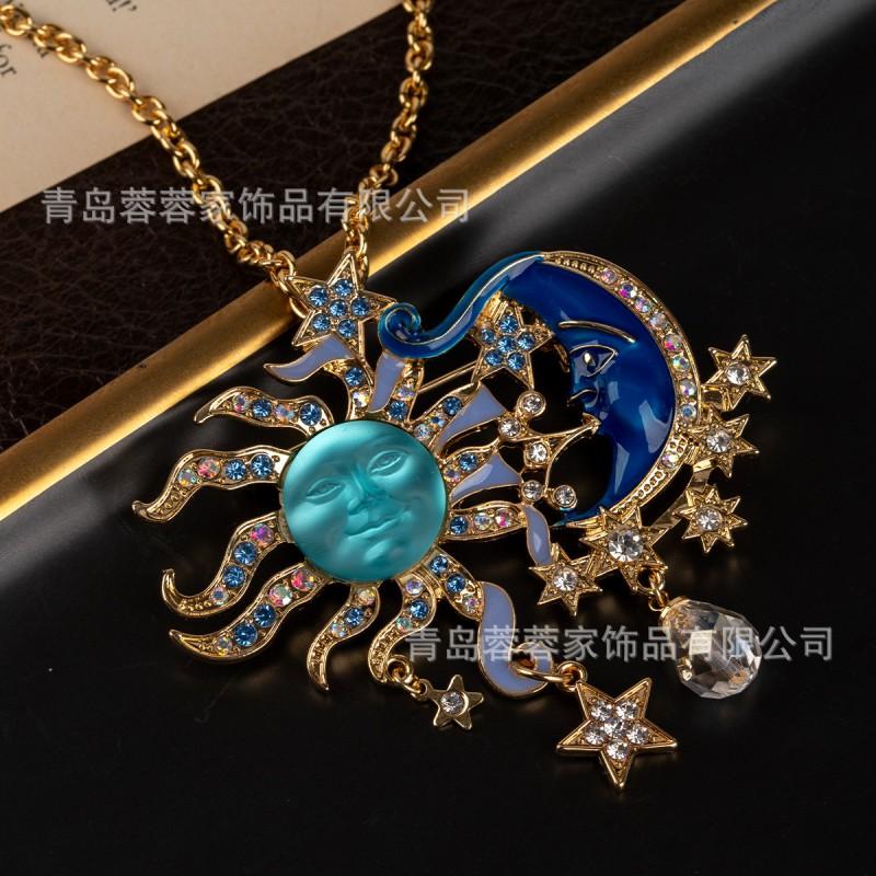 Vintage European Middle Ages Sun Moon Necklace Pendant Alloy Chain Retro Jewelry Women