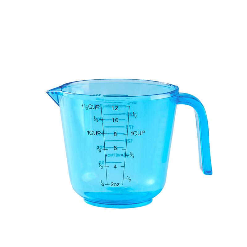 Graduated Plastic Measuring Cup