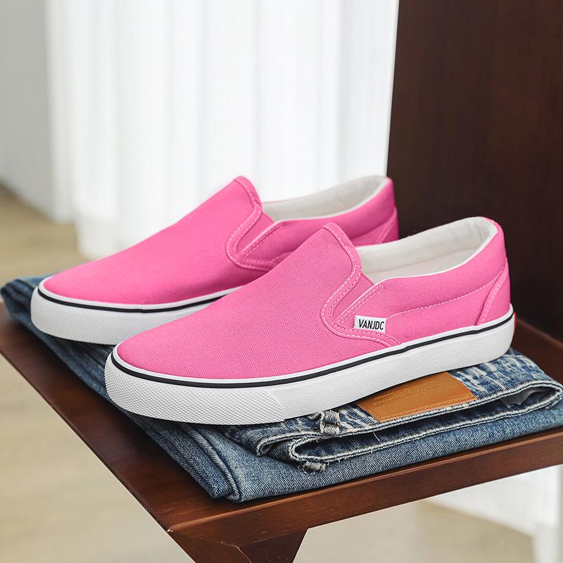 Chaussures Slip-On en toile unisexes 2026: Chaussures plates d'été décontractées style coréen pour étudiants et couples.