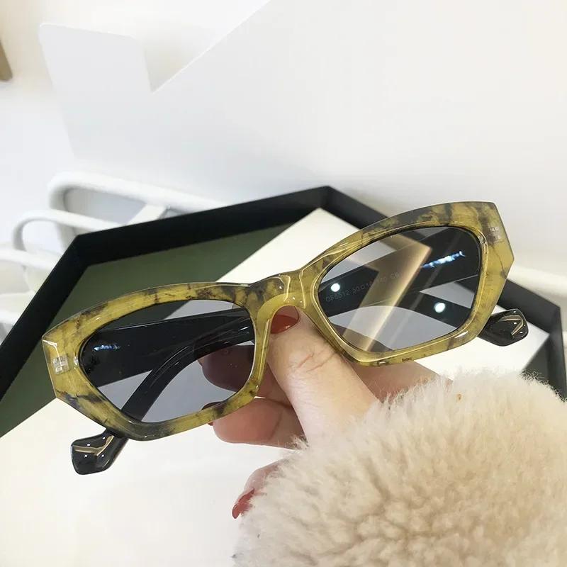 Women Fashion Personalized Sunglasses Rectangle Small Frame Vintage Classic Designer UV400 Travel Eyewear Shades