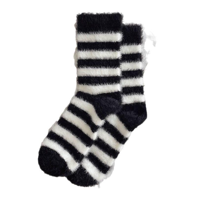 

Женские осенне-зимние бархатные утолщенные носки-трубы с лунными полосками для сна на полу 1 pair чёрный