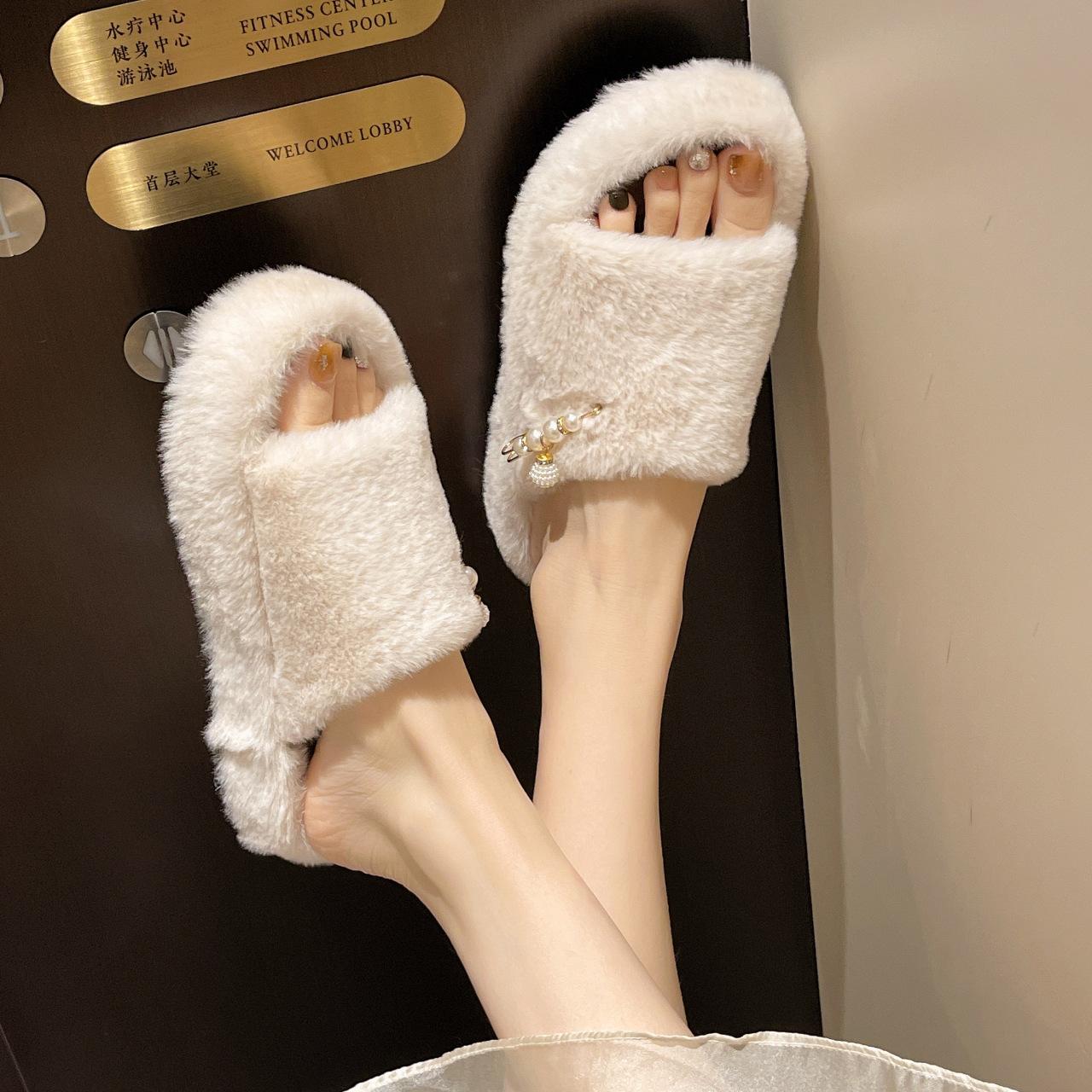 

Mao Mao slippers women s outer wear 2025 autumn and winter new thick-soled home one-word cotton slippers step on shit Mao Mao shoes 40