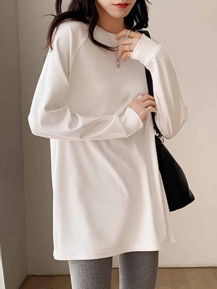 Women's European-Style White Pure Cotton Long-Sleeved T-Shirt, Plus Size Slimming Base Shirt for Autumn/Winter - Loose and Lazy Fit (6173).