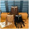 Casual retro matte bag women's 2025 autumn and winter new versatile messenger bag super fire niche fringed bucket bag