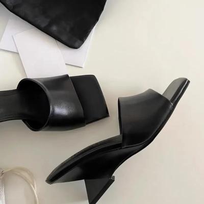 Été Nouveau Style Compensées Pantoufles Élégantes Bout Carré À Enfiler Sandales Extérieur Robe Chaussures Street Style Zapatos Mujer