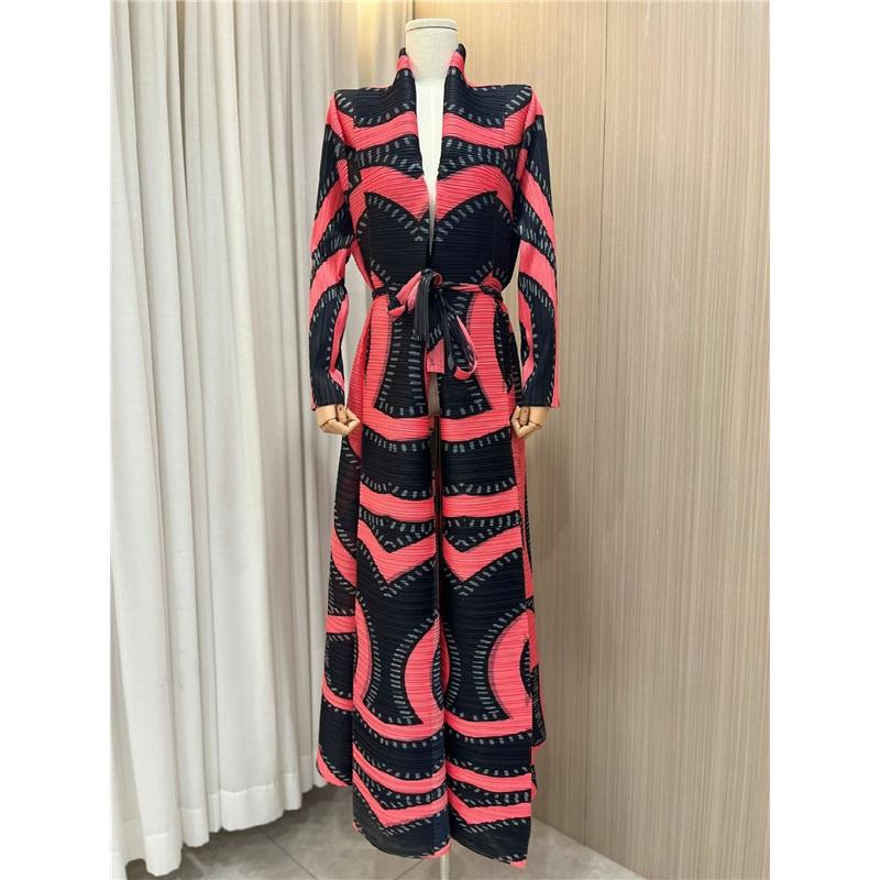 Long Gown Pleated Fall Models Versatile Trench Coat Coat Cape Print Women's Fashion