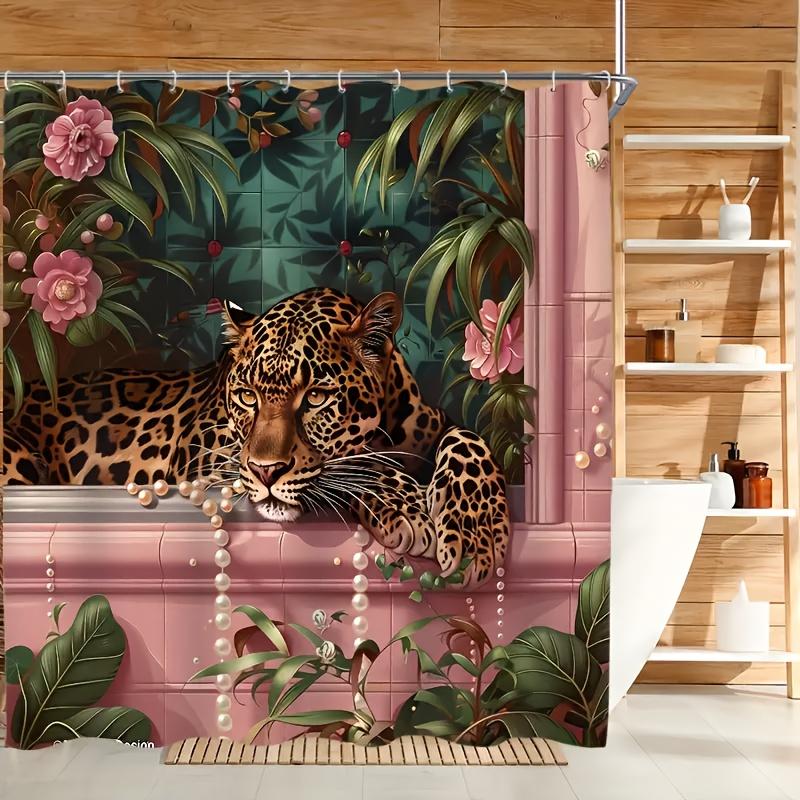 Ein tropischer Leoparden-Duschvorhang: Verwandeln Sie Ihr Badezimmer mit diesem atemberaubenden Design in eine luxuriöse Dschungeloase mit