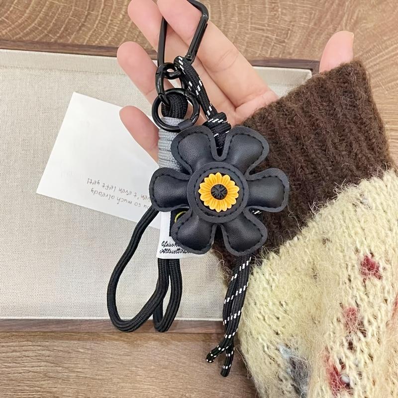 

Yogodlns New Faux Leather Sunflower Bag Charms Fashionable Pendant Of Bag Braided Rope Woman Accessories Gift one size чорний