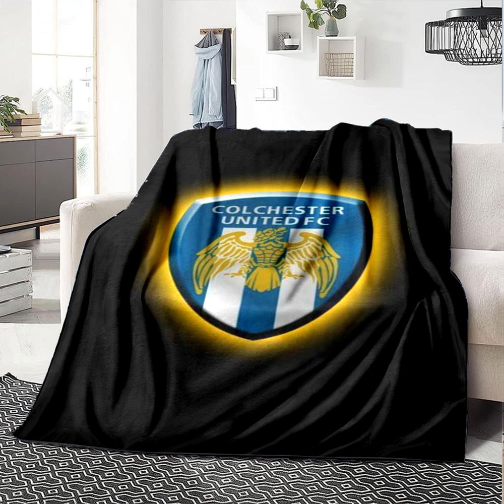 Colchester Utd FC Print Flannel Blanket High Quality Warm Comfortable Cover for All Seasons Perfect for Gifts Home Decor
