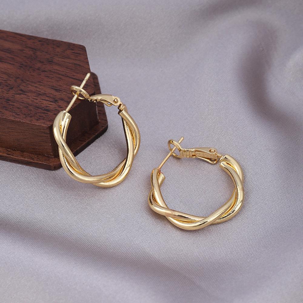 Grenzüberschreitende Große Kreis Metallohrringe - Hongkong-Stil, Elegante und Moderne Französische Creolen