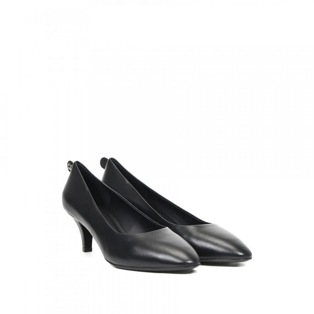 Salvatore Ferragamo Ferragamo Plain Pump Black