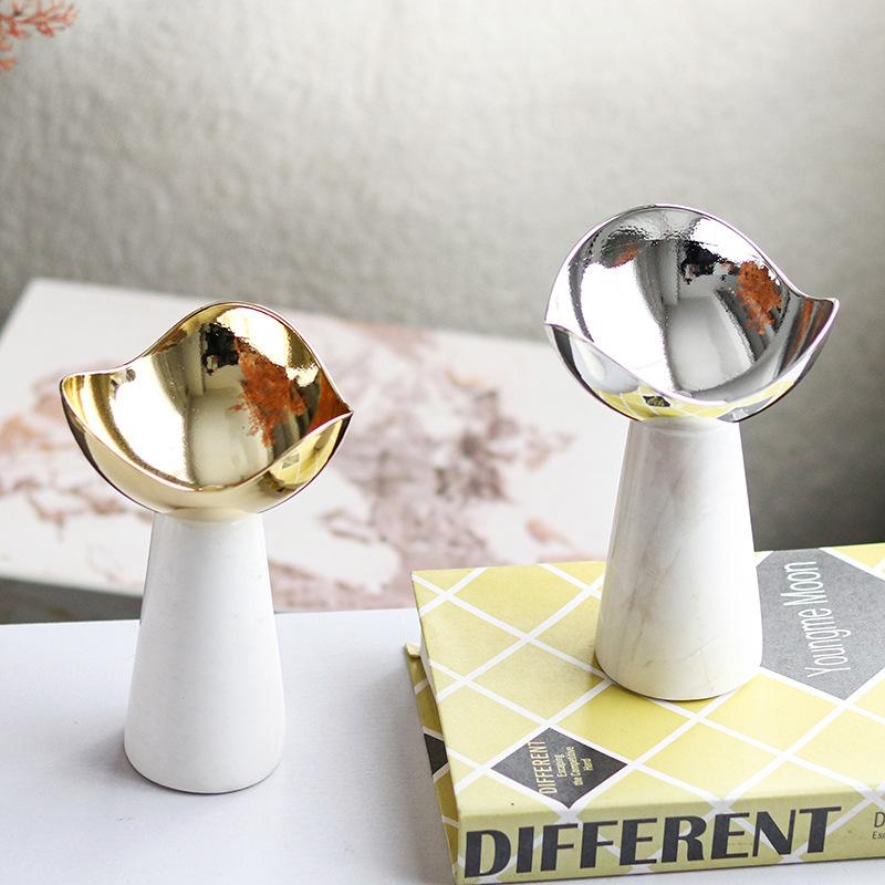 Light Luxury Tall Tea Tray, Coffee Table, Snack Plate, Dried Fruit Plate, Small Fruit Plate, Model Room, Hotel and Bed and Breakfast Decorations