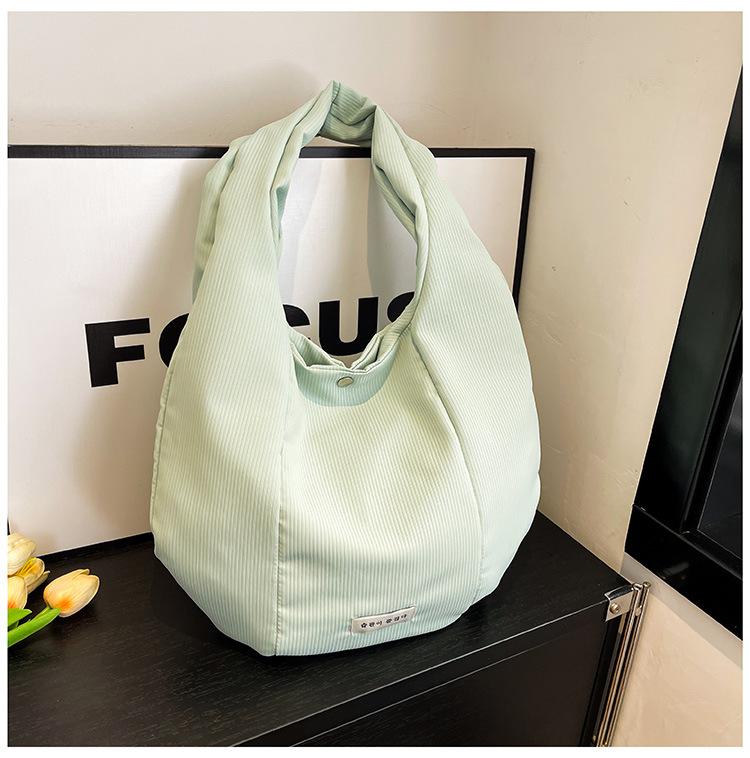 Fashion women's bag spring solid color light casual large capacity pleated shoulder bag messenger bag simple versatile bag