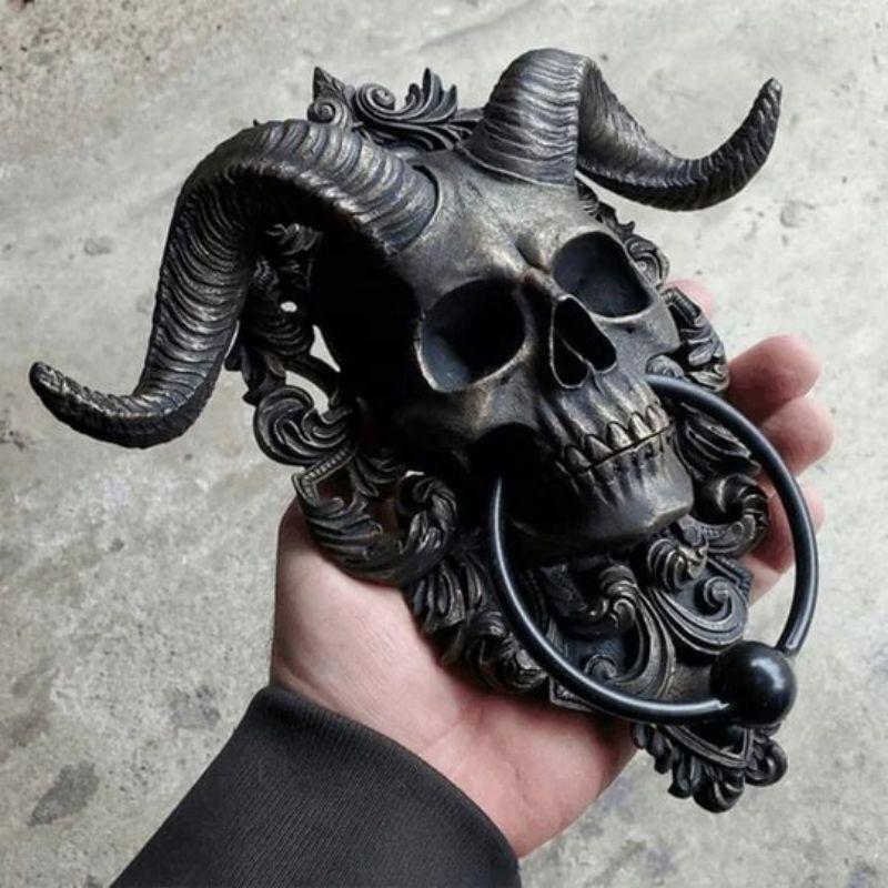 Baphomet Horned God Skull Hanging Door Knocker Resin Goat-Headed Crafts Satan Goat Statue Ornaments Decor Hanging Plate Knocker