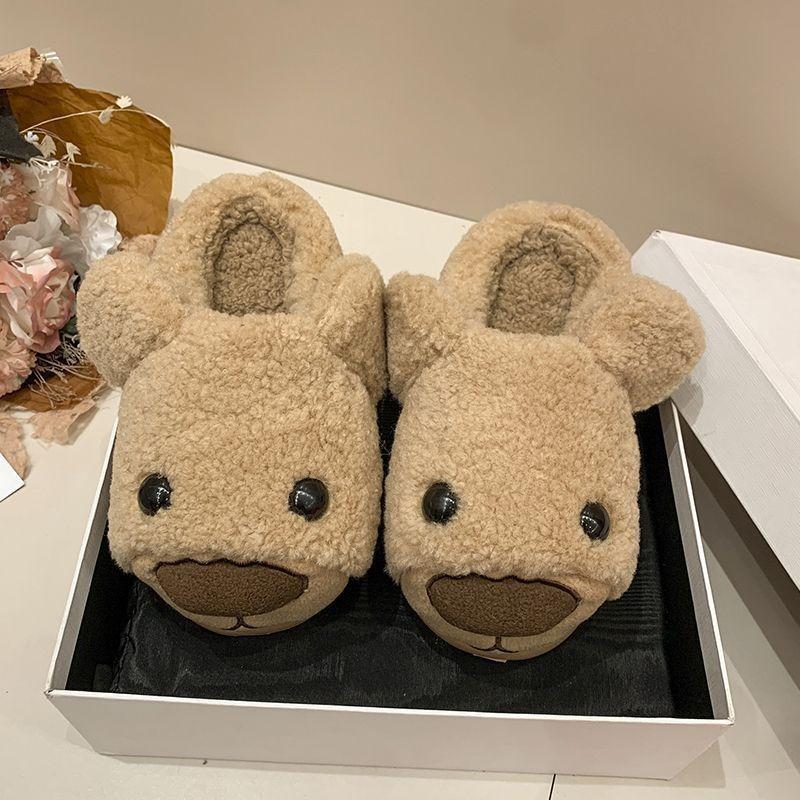 Wear versatile thermal bag head slippers outside the home for women, autumn and winter new cute cartoon bear plush slippers for women