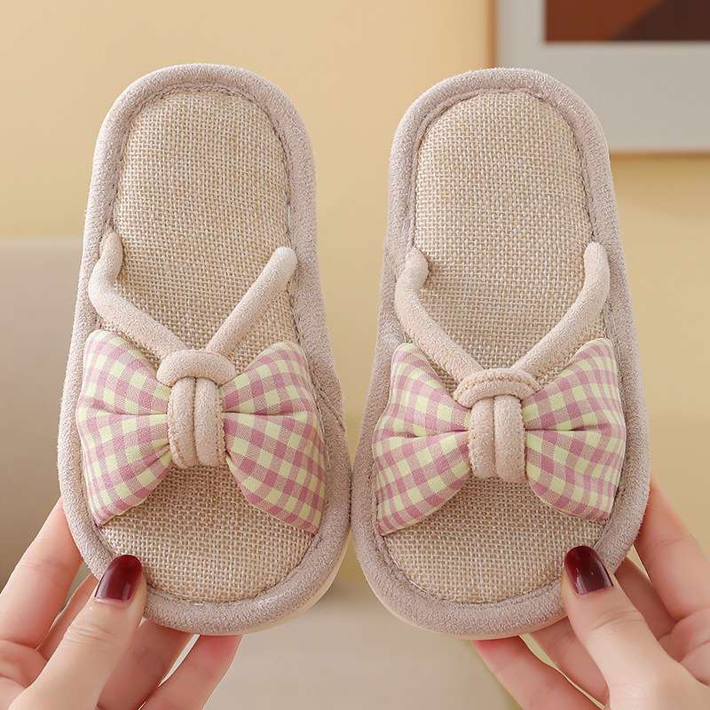 Dziecięce kapcie materiałowe lniane dziewczęce cztery pory roku urocze w kratkę kokardka domowe antypoślizgowe miękkie dno niemowlęce kapcie podłogowe
