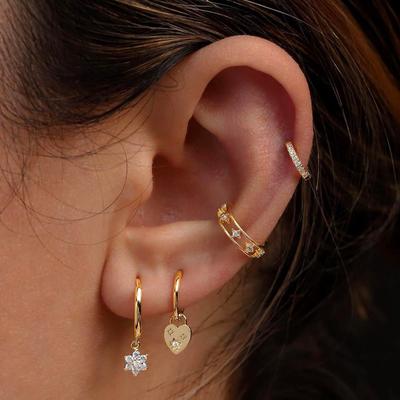 24K Goldplattierte Zirkonia Ohrstecker - Elegantes Kupferdesign