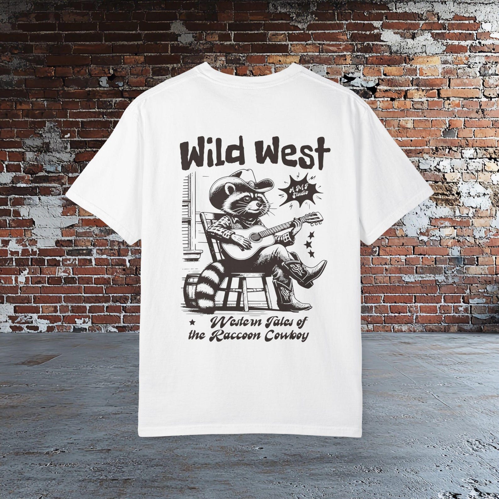 Wild West Raccoon Shirt, Cowboy Raccoon T, Funny Animal Western T shirt, Country Music Shirt, Guitar Cowboy Tee, Vintage Western Graphic Tee L