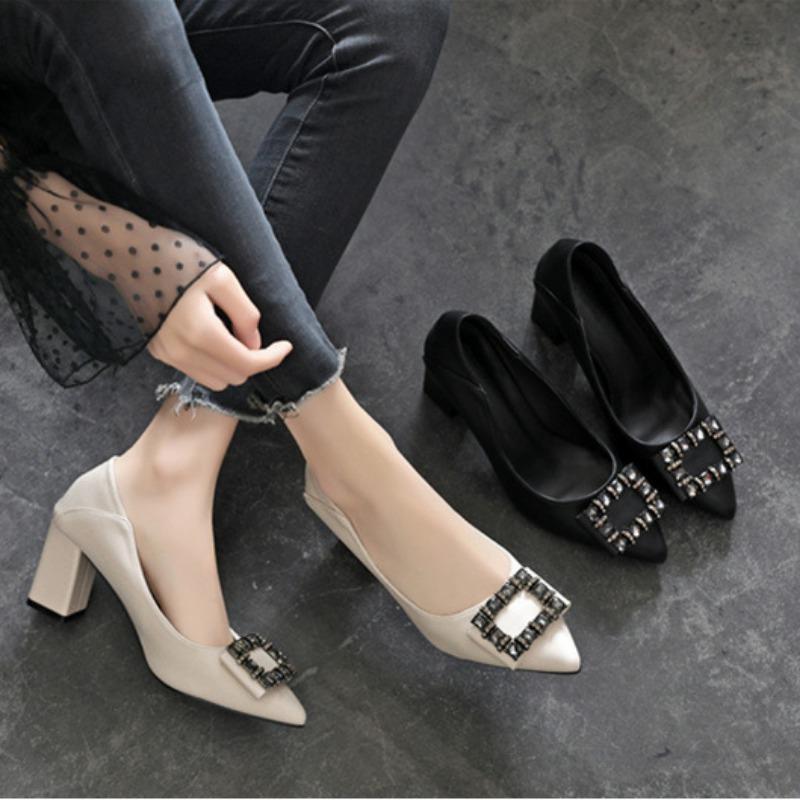 Fivela quadrada pontiaguda salto alto salto grosso sapatos de trabalho leves sapatos femininos elegantes e versáteis