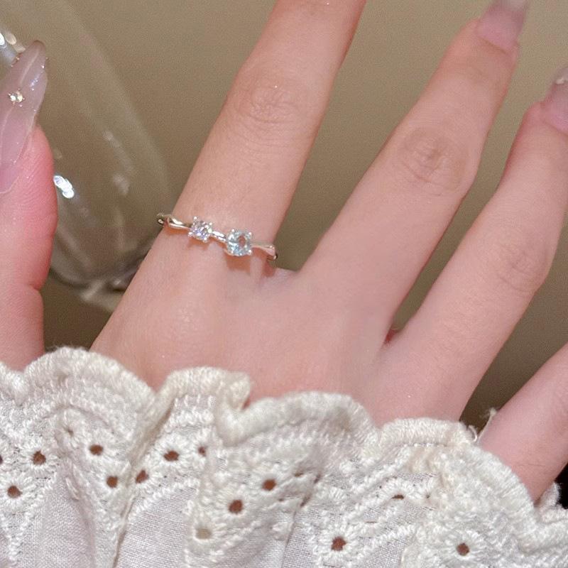 

Flower Zirconia Open Ring for The Index Finger - Luxury Style, Small-Scale Design, High-Class Finger Ring Accessory Irregular zircon