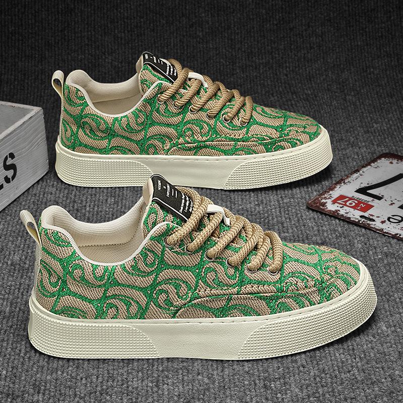 Spring and summer new low-top skateboard shoes men's fashion versatile sports and leisure shoes