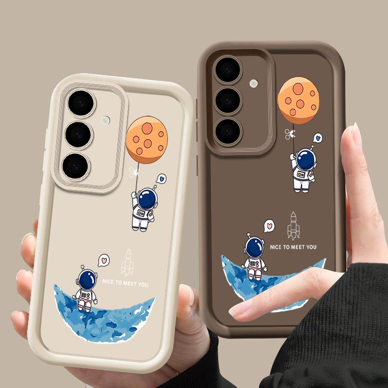 Cartoon Astronaut Pattern Matte TPU Case For Samsung S25 Edge S24 FE S23 Ultra S22 A56 A36 A26 A16 A15 A55 A35 Soft Shockproof Anti-Fall Phone Cover