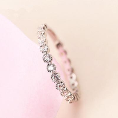 S925 Sterlingsilber Damen Dünner Diamantring, Einfaches und Vielseitiges Design mit Zirkonia für den kleinen Finger.