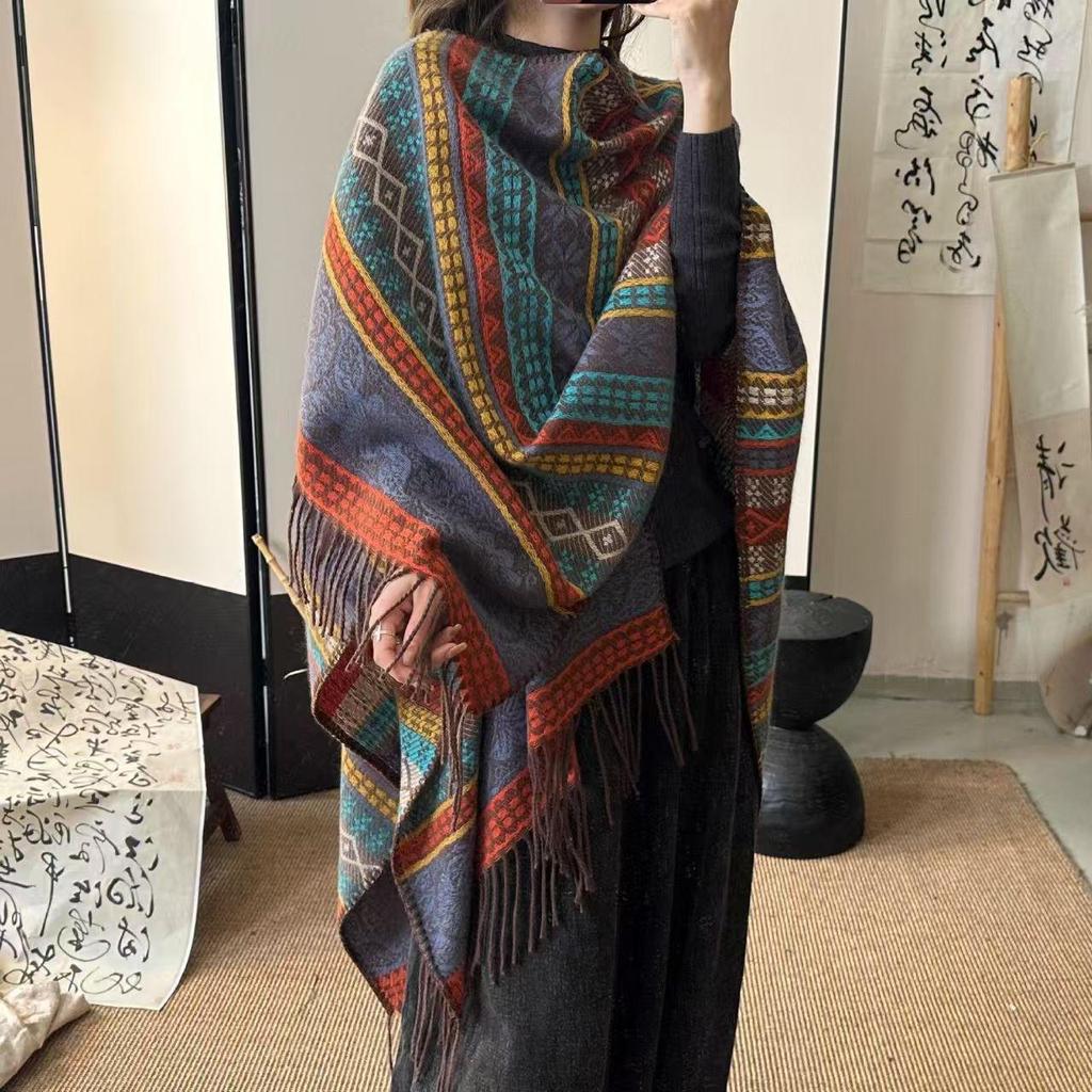 Ethnic Style Summer Shawl: Yunnan, Lijiang, Sichuan Travel Cloak for Women