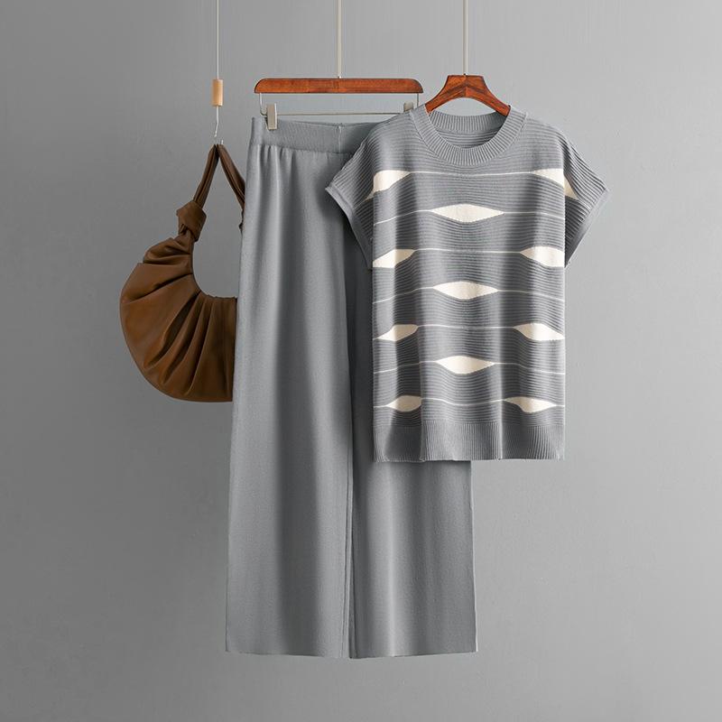 Fashion suit women's summer new striped knitted sweater top + high waist wide leg pants casual two-piece set