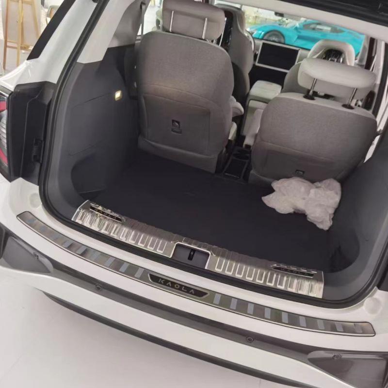 24-Pole Fox Koala Door Sill & Rear Bumper Decorative Strip