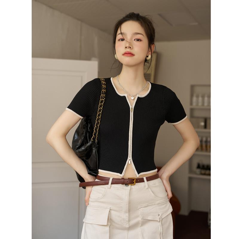 Mishow French Vintage Panelled T-Shirts Women 2023 Summer Slim Creative Zipper Knitting Blouses Fashion Split Hem Sexy Short T-Shirts MXC33Z0044