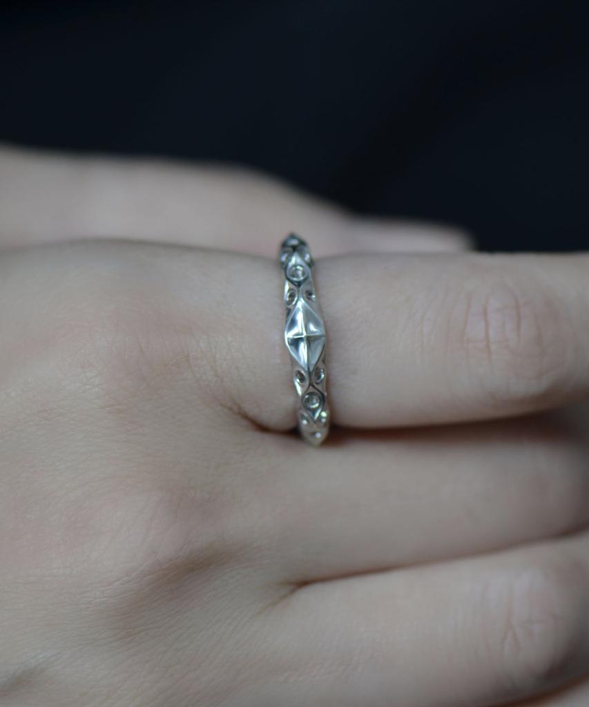 Vivus Panal White Gold Silver Ring