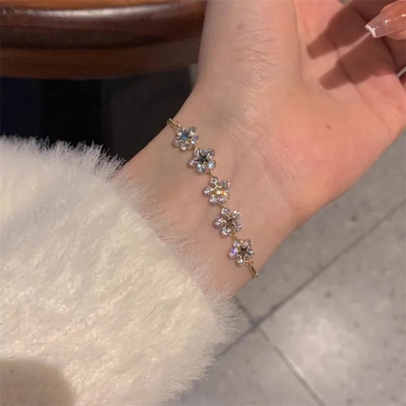 New Fashion Zircon Flower Adjustable Bracelet for Women Elegant Love Heart Butterfly Round Shiny Wedding Bracelet Jewelry Gift