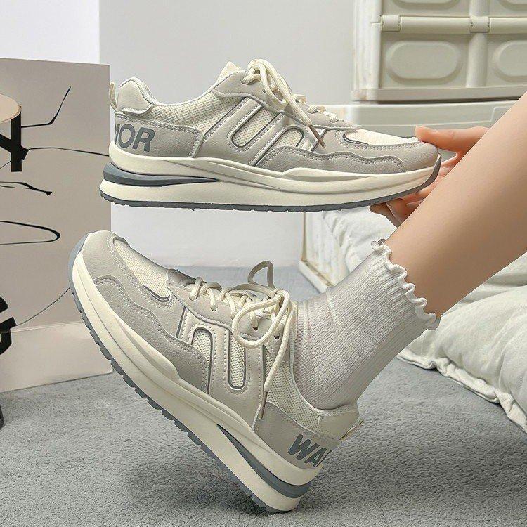 Chaussures polyvalentes pour femmes baskets femmes nouvel automne course semelle souple absorption des chocs légères décontractées chaussures de papa femmes