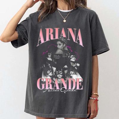 Retro Ariana Grande T-Shirt zur Erinnerung an ihre Musiktour Locker geschnitten Unisex reine Baumwolle Ganzjahres Streetwear Basisschicht yk Oberteil