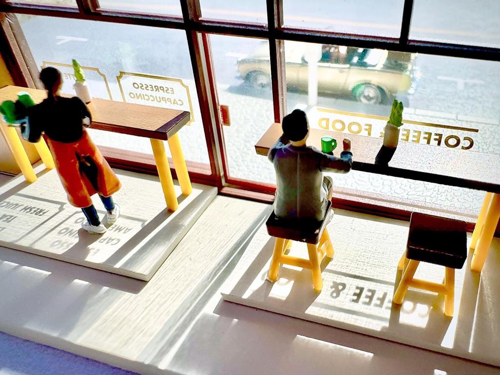 Tomytec DioColle 64 27a Cafe Terrace 2 ABS Figure and Accessories Partially Miniature Car Set #CarSnap Resin/PVC (Painted, Assembled) + Die-Cast