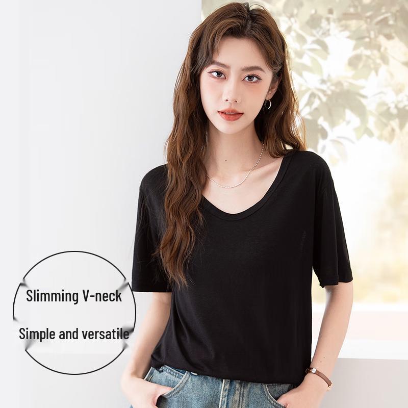 Woodpecker Women's V-Neck Loose-Fit Short-Sleeve T-Shirt
