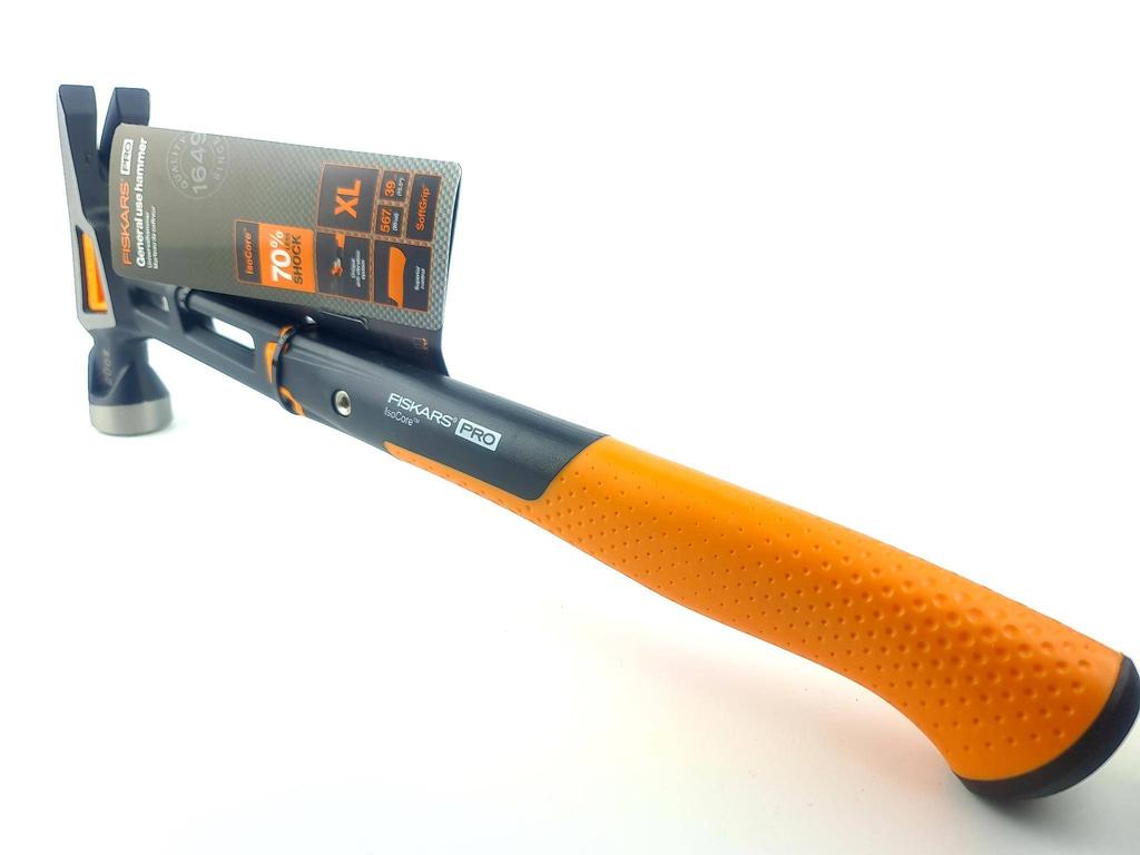 Fiskars XL 1020215 Carpenter's Hammer Eliminates Shocks Ergonomic Durable