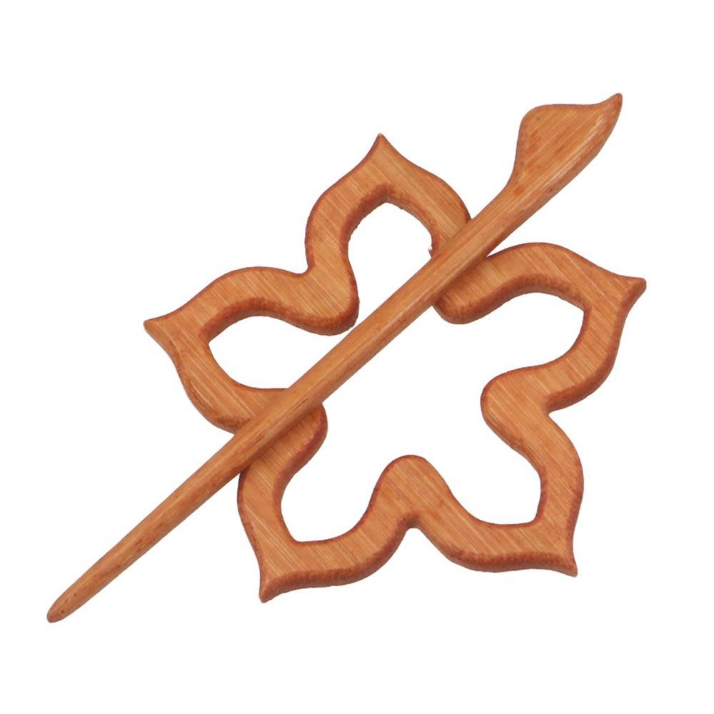 Retro Dog Heart Rabbit Animal Bear Clothing Accessory Women Brooch Fashion Jewelry Wooden Brooch