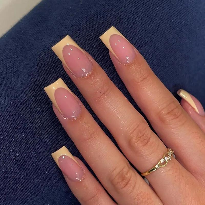24 Pezzi Unghie Finte French Tip Bianche Applicabili a Pressione Media Lunghezza Quadrate Copertura Totale Riutilizzabili Set Manicure Semplice