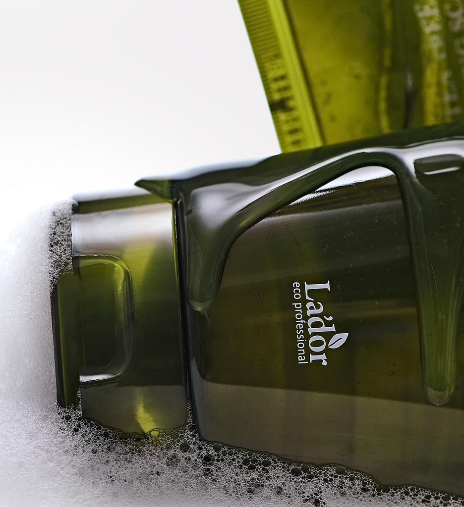 LADOR Tea Tree Calming Scalp Shampoo 330 ml