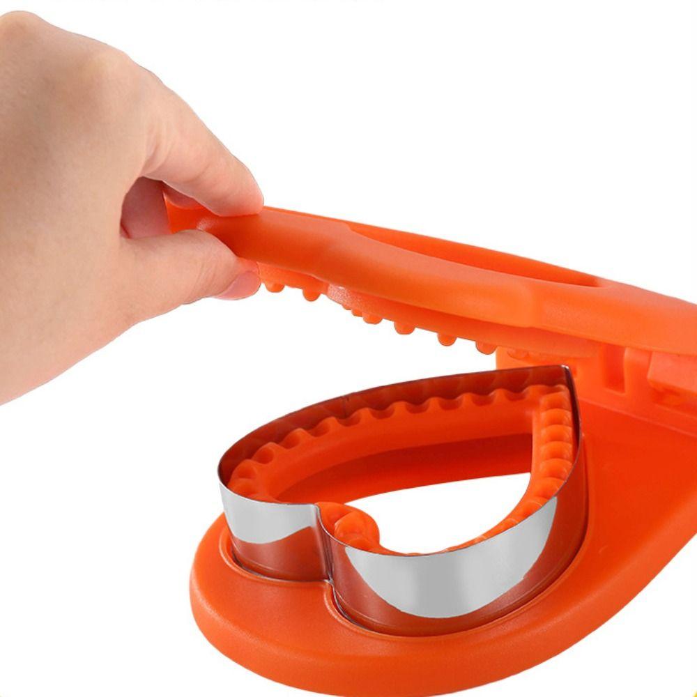 Stainless Steel DIY Sandwich Cutters Mould Sealer Flip Lunch Box Decor Toast Bread Mold Heart-Shaped Sandwich Maker