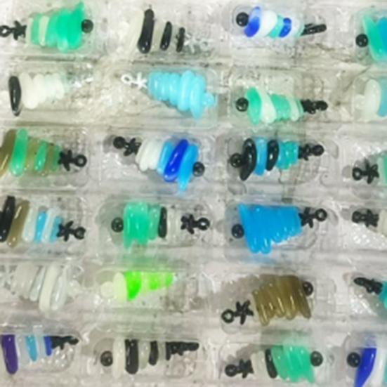 Adventní kalendář Vánoční strom z mořského skla 2025 24 dní Odpočítávání svátků s mini ozdobami z mořského skla Dekorace vánočního stromku s oceánskou tématikou