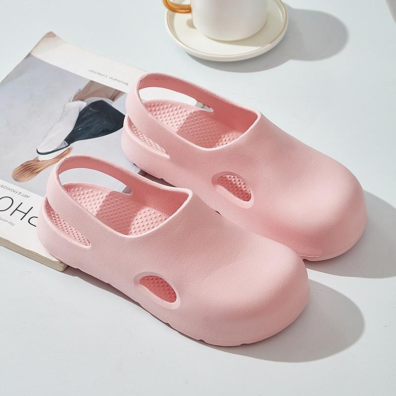Cold Slippers with Toe Caps for Women, Anti Slip and Cute Thick Soled, Suitable for Summer Beach Wear