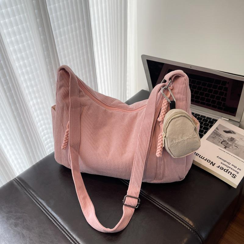 New Foreign Style Personalized Large-capacity Bag Niche Design Casual Shoulder Bag 2025 Autumn Women's Messenger Bag