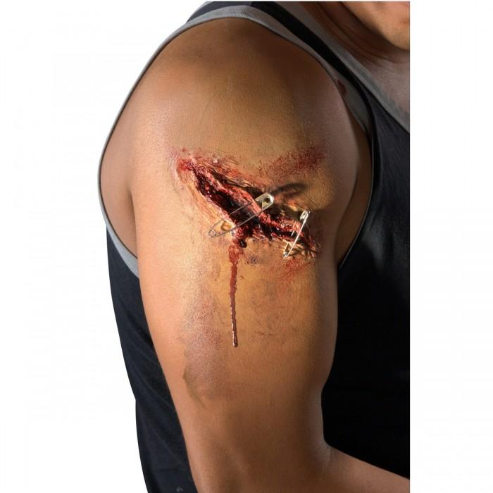 Bristol Novelty Unsafely Pinned Costume Accessory