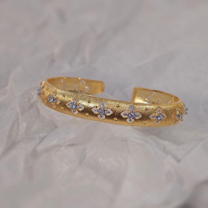 Italian Cloth Qi Latti Brushed Craft Hollow Four-Leaf Clover Diamond Bracelet Women'S High-End Temperament Bracelet