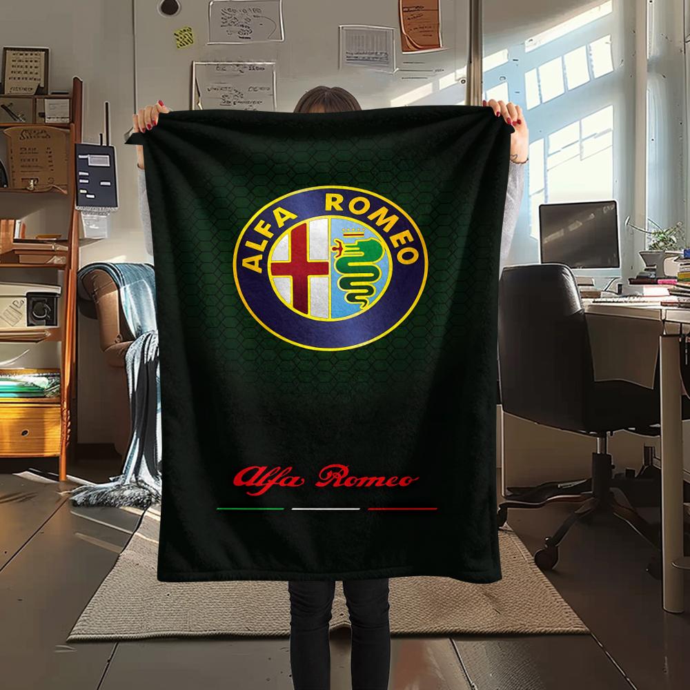1PC Manta de Franela con Estampado Alpha Romeo, Alta Calidad para Todas las Estaciones, Decoración del Hogar, Calidez y Comodidad, Perfecta para Regalos de Navidad