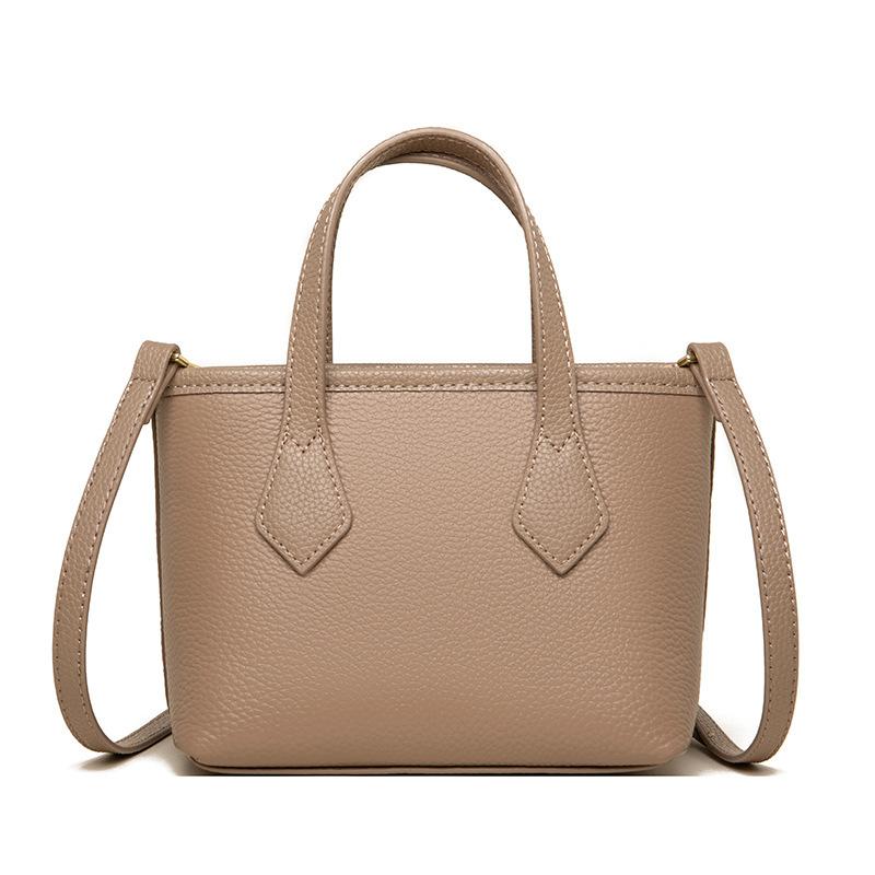 

Leather women s bags, new trendy fashion handbags, first-layer cowhide shoulder messenger bags коричневий