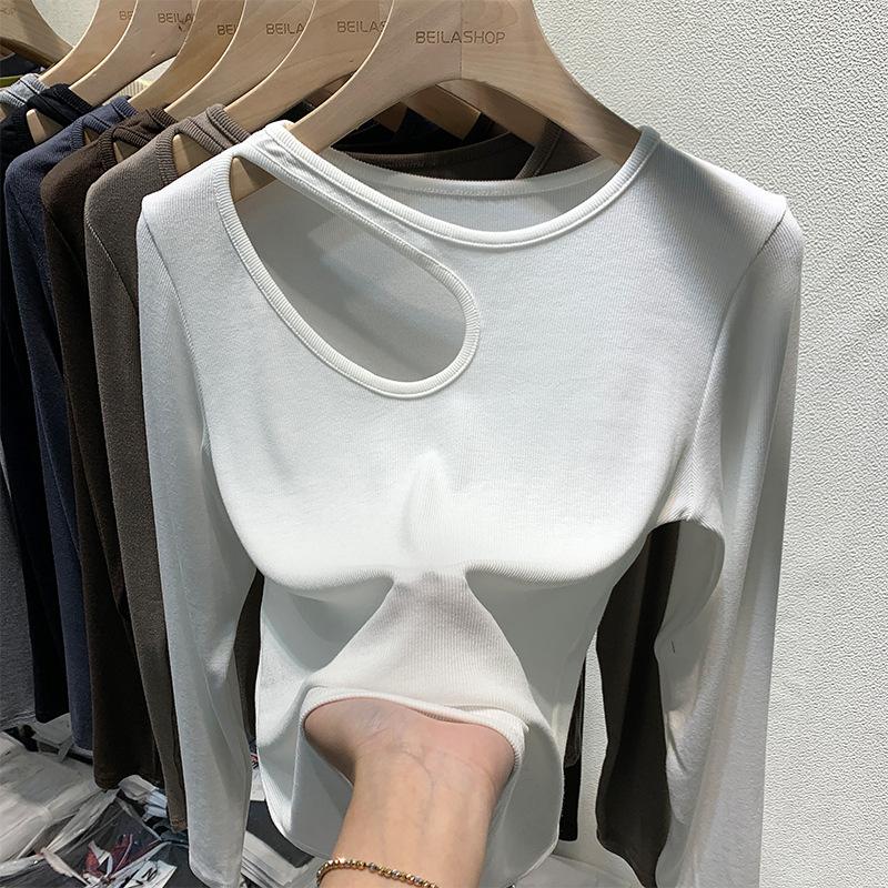 Early autumn long-sleeved T-shirt women's bottoming shirt with careful machine design sense of tight-fitting short hollow top